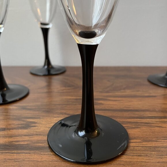 Luminarc Black Steam 4 Champagne Flute Wine Glasses 7.5" - Picture 6 of 11